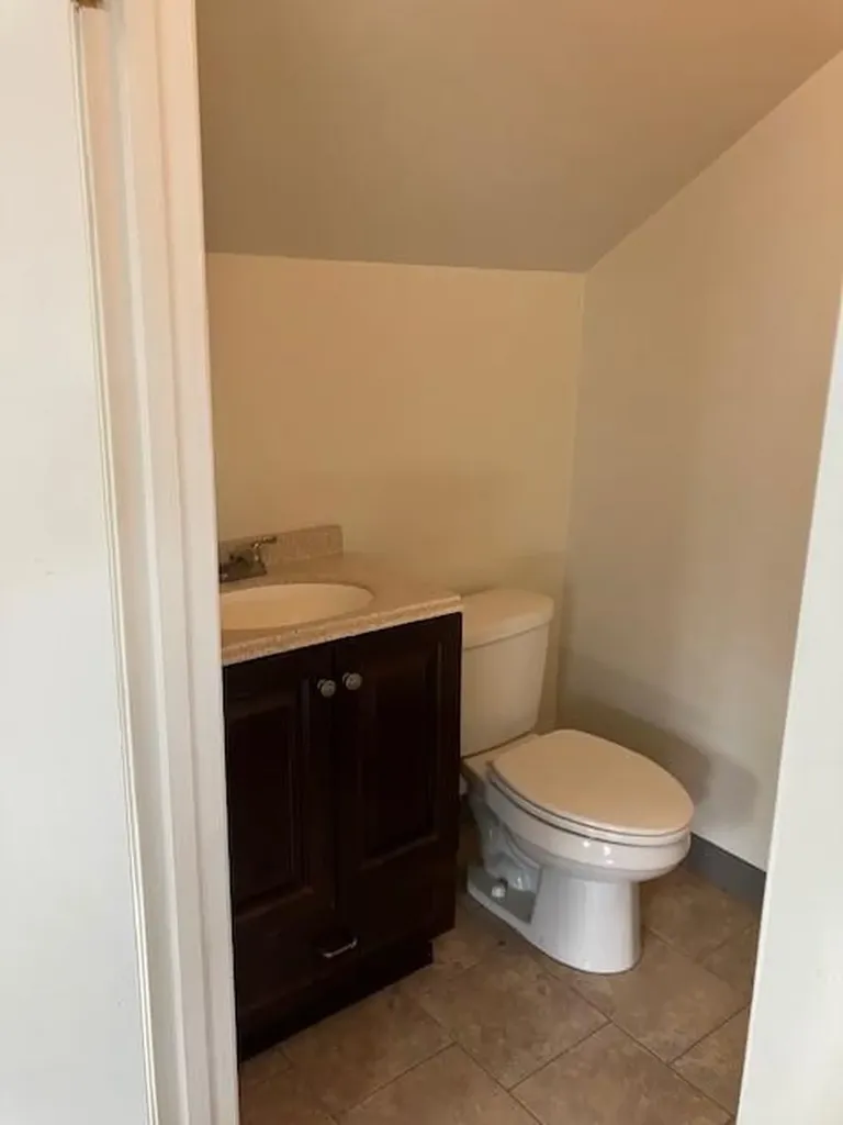 133 Central Street Warwick RI 02886