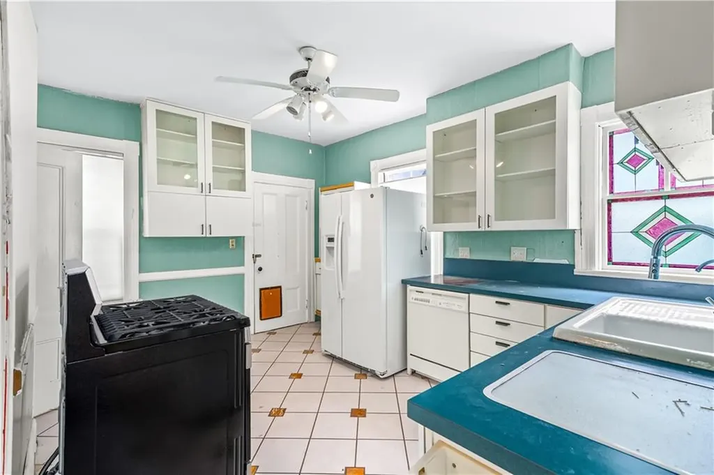 131 Lexington Avenue Providence RI 02907