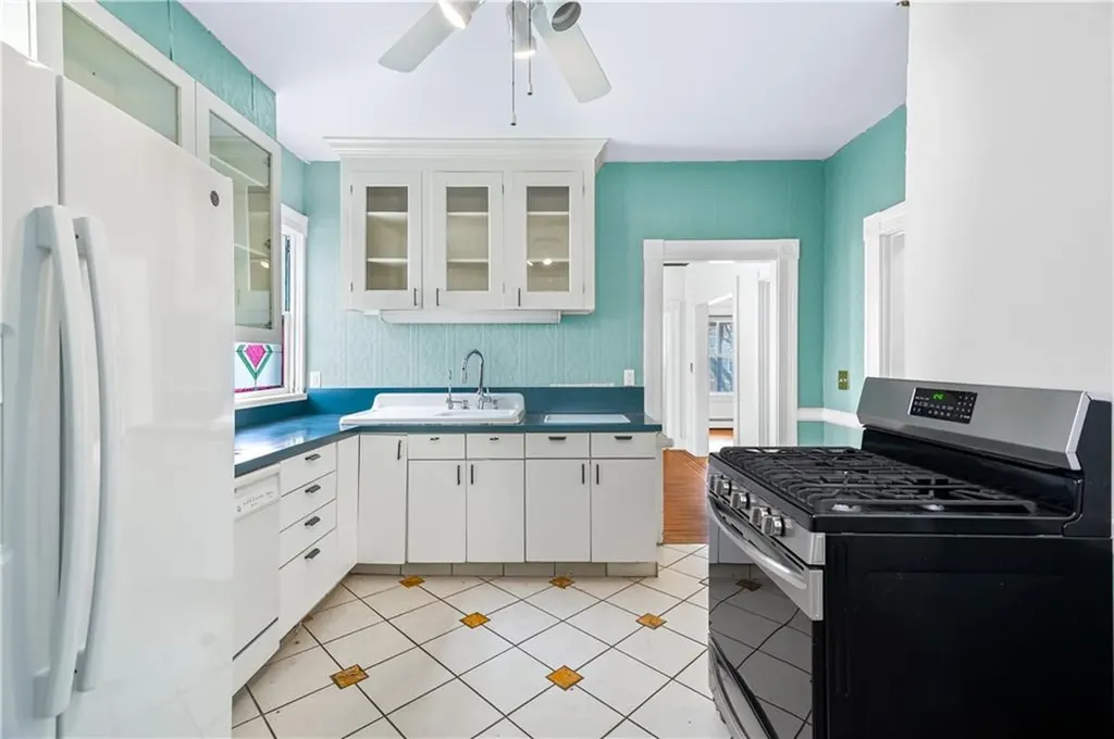 131 Lexington Avenue Providence RI 02907