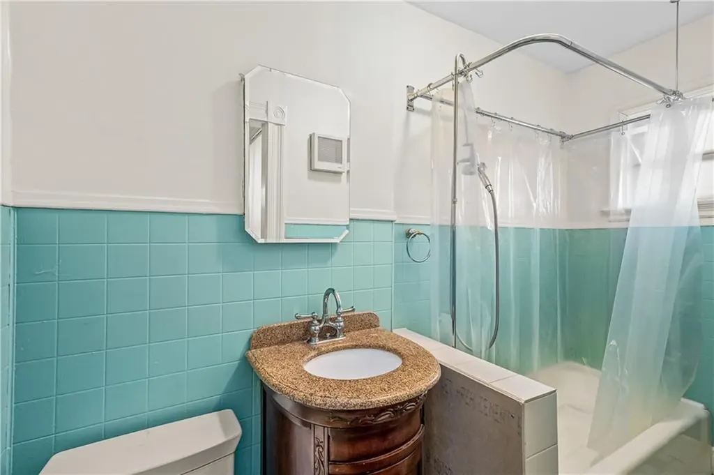 131 Lexington Avenue Providence RI 02907