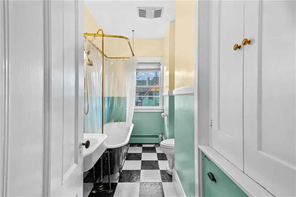 131 Lexington Avenue Providence RI 02907