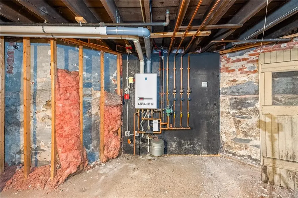 131 Lexington Avenue Providence RI 02907