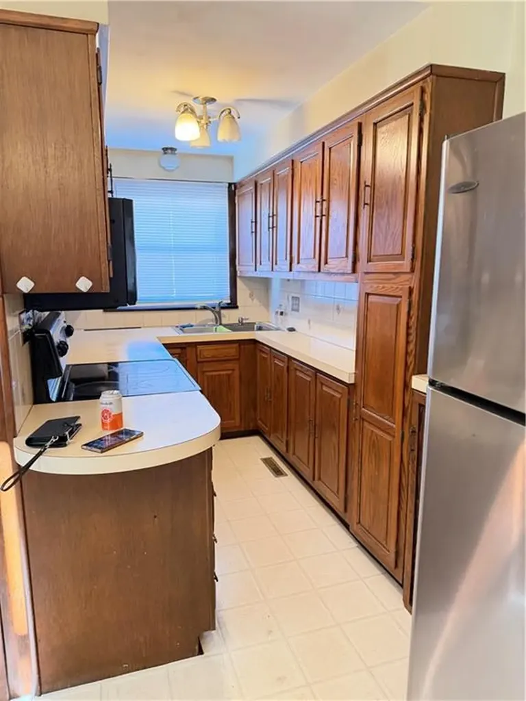 110 Burbank Street Cranston RI 02910