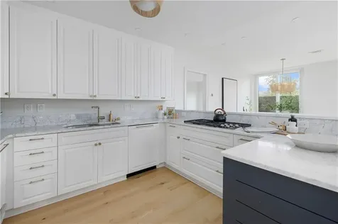 1 Tower Drive Portsmouth RI 02871