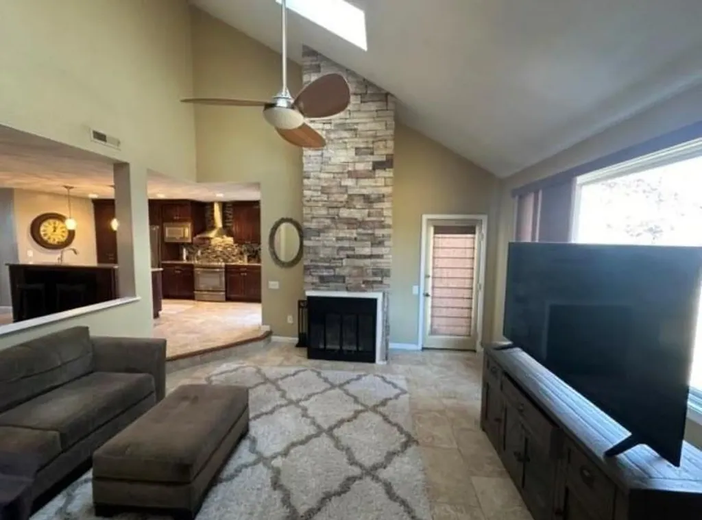 88 Nipmuc Trail North Providence RI 02904