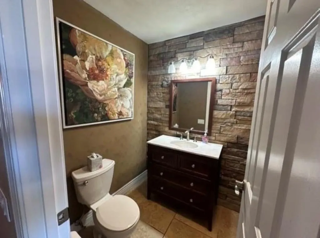 88 Nipmuc Trail North Providence RI 02904