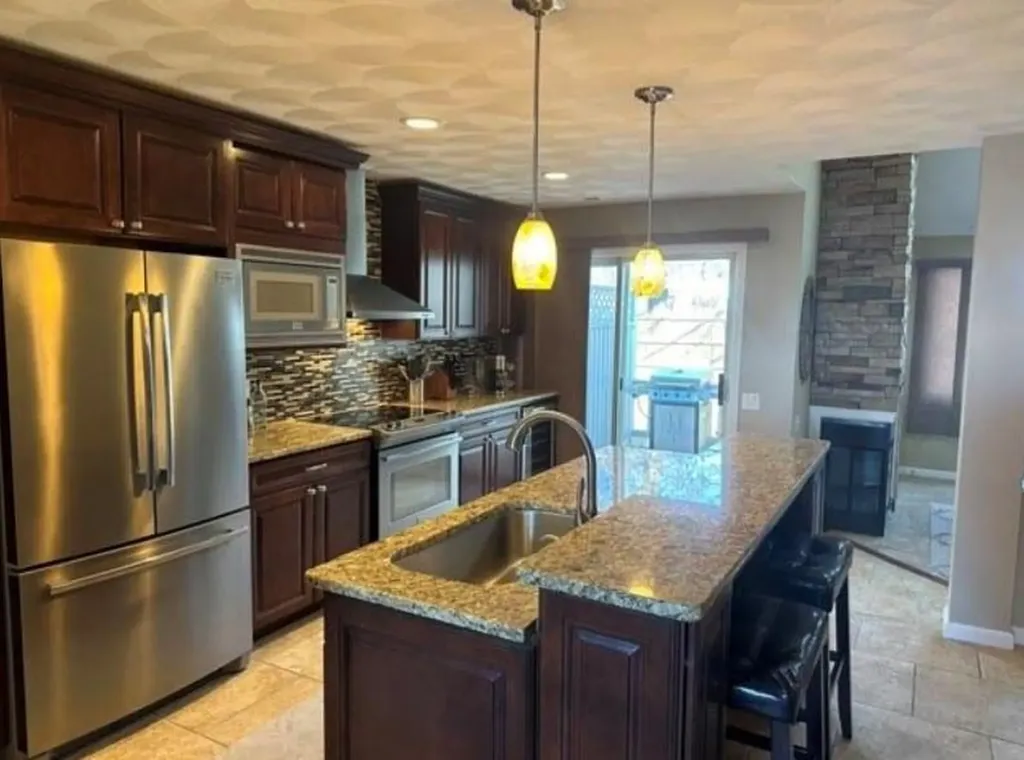 88 Nipmuc Trail North Providence RI 02904