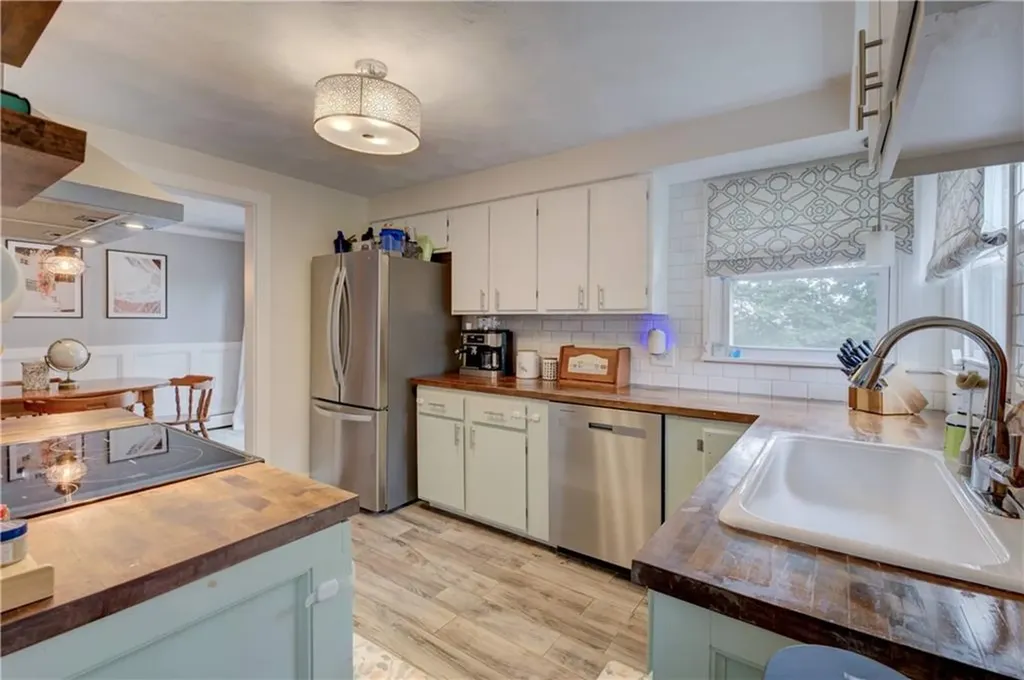 43 Viking Drive Portsmouth RI 02871