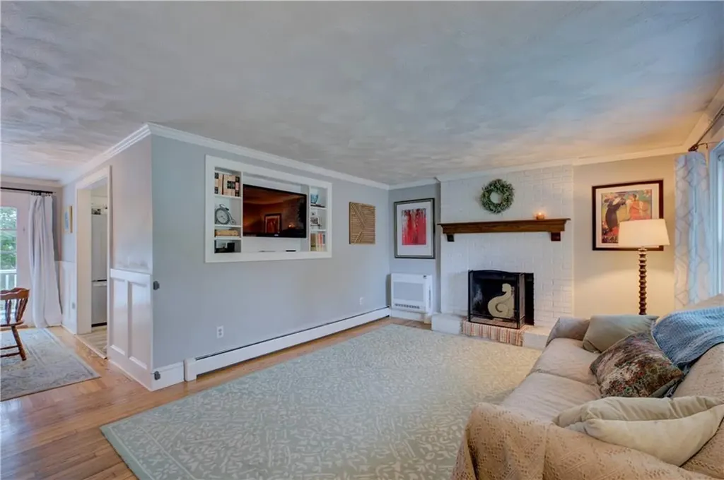 43 Viking Drive Portsmouth RI 02871