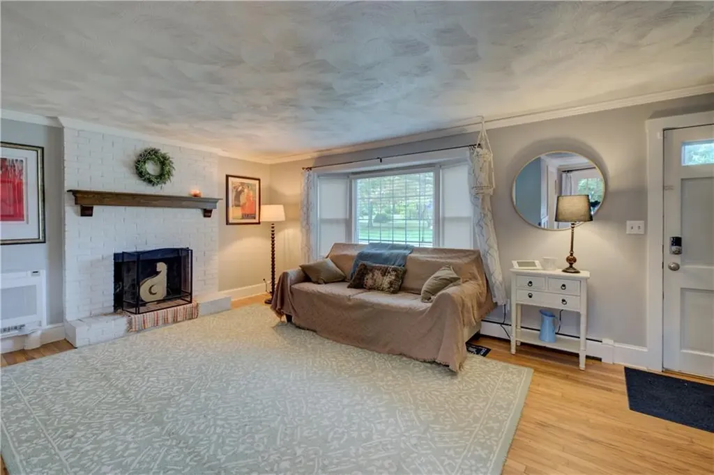 43 Viking Drive Portsmouth RI 02871