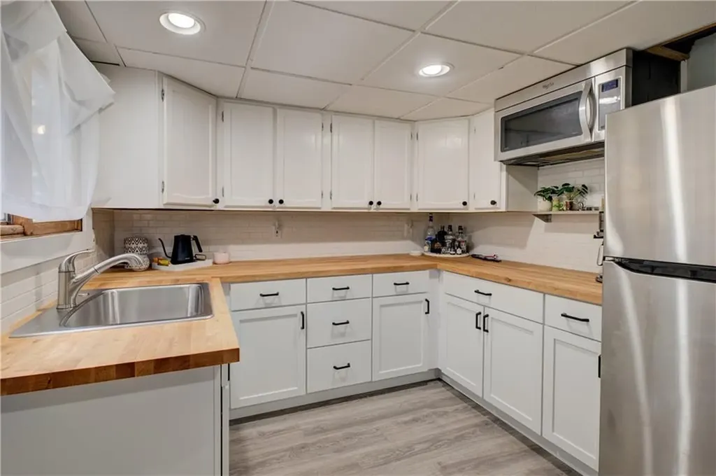 43 Viking Drive Portsmouth RI 02871