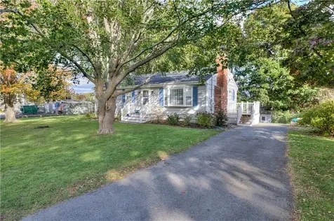 43 Viking Drive Portsmouth RI 02871