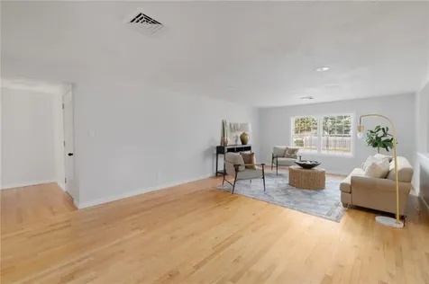 156 Bethany Lane North Kingstown RI 02852