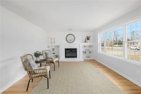 156 Bethany Lane North Kingstown RI 02852