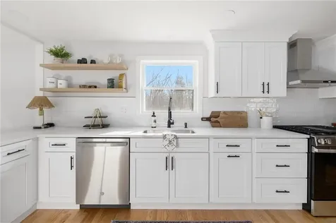 156 Bethany Lane North Kingstown RI 02852