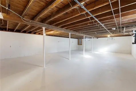 156 Bethany Lane North Kingstown RI 02852