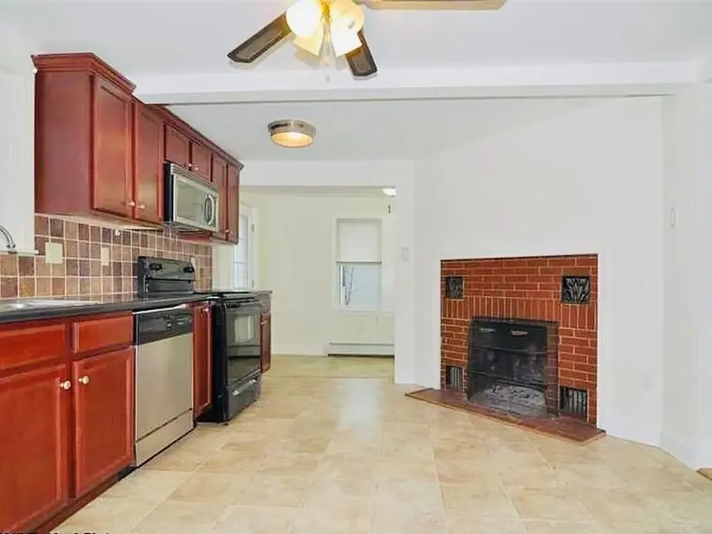 1 Hodsell Street Cranston RI 02910
