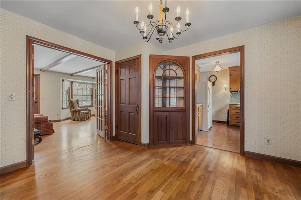 75 Lantern Lane North Kingstown RI 02852