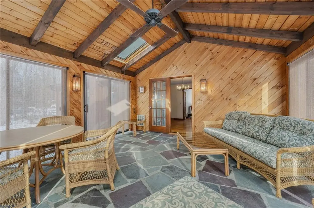 75 Lantern Lane North Kingstown RI 02852