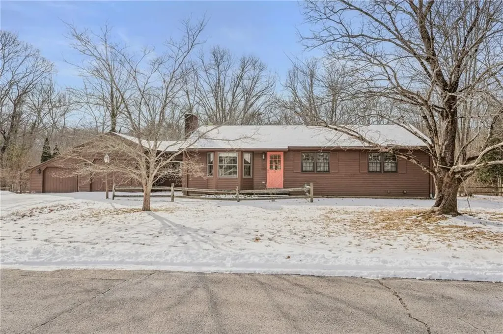 75 Lantern Lane North Kingstown RI 02852