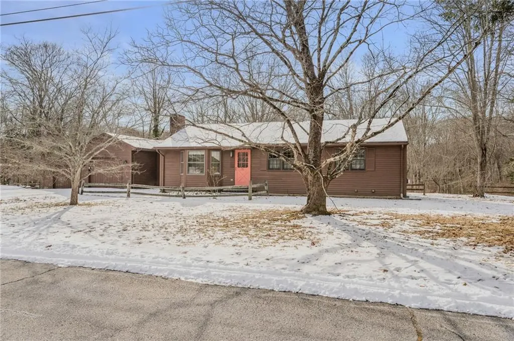 75 Lantern Lane North Kingstown RI 02852