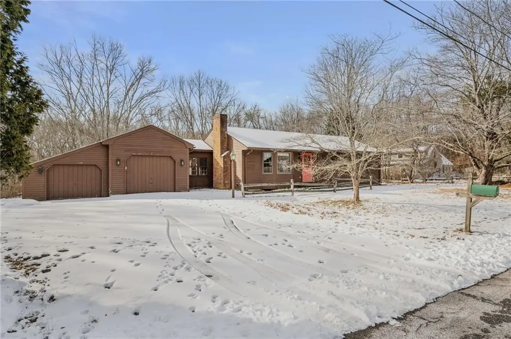 75 Lantern Lane North Kingstown RI 02852