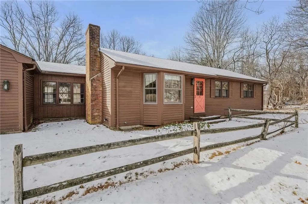 75 Lantern Lane North Kingstown RI 02852