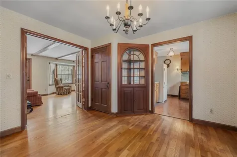 75 Lantern Lane North Kingstown RI 02852