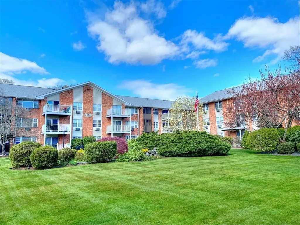 43 Bullocks Point Avenue East Providence RI 02915