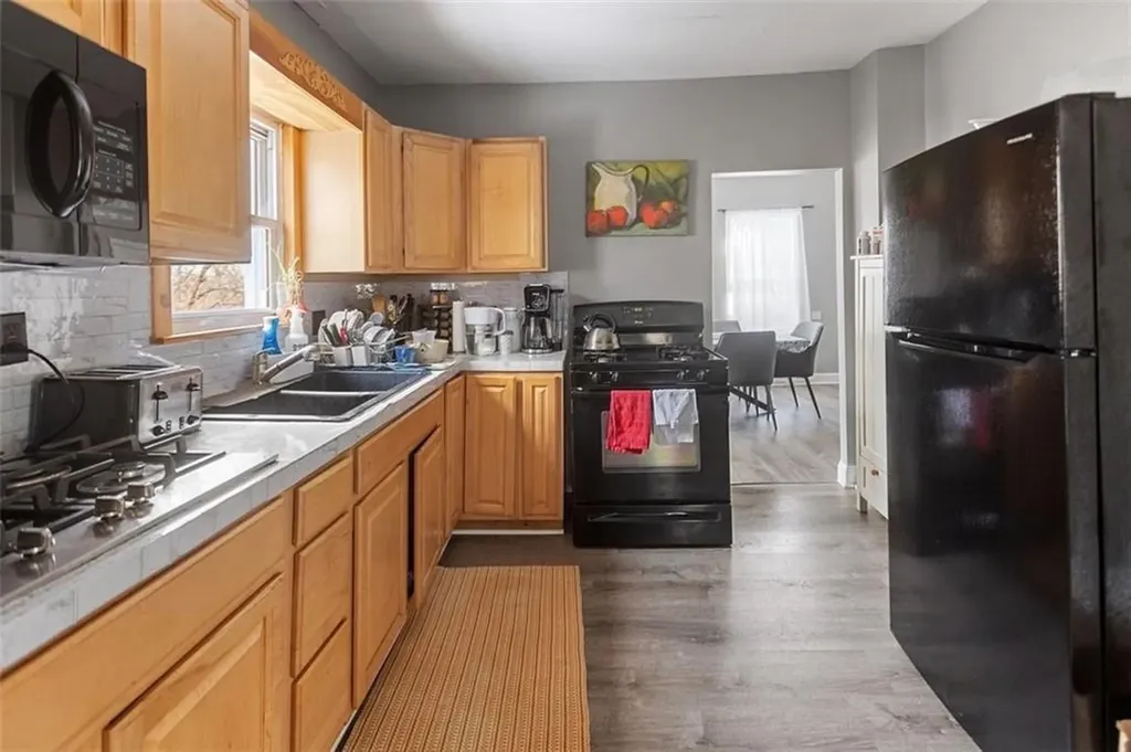 9 Odonnell Avenue Warwick RI 02886