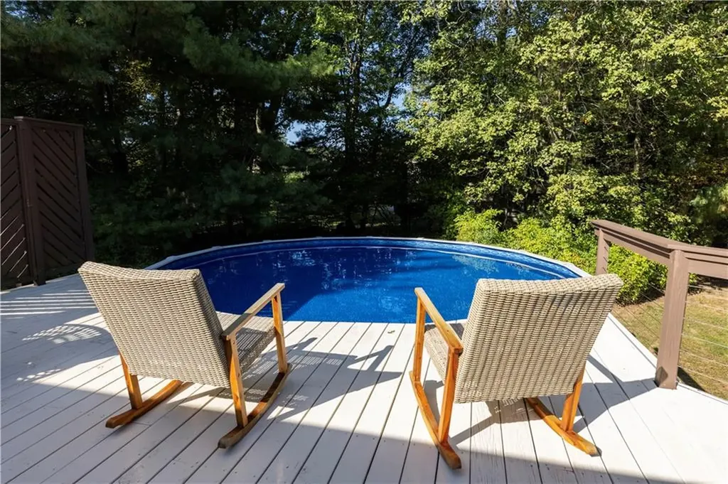 8 Robin Drive North Kingstown RI 02852