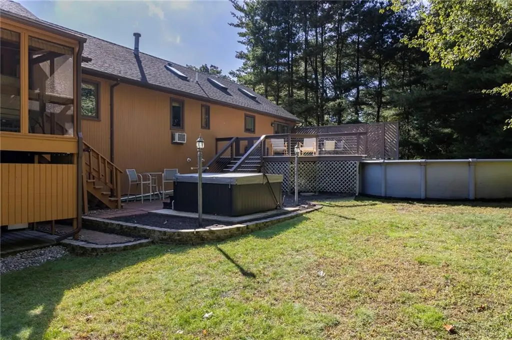 8 Robin Drive North Kingstown RI 02852