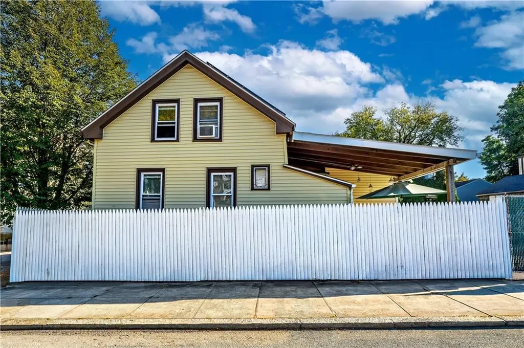 154 Camden Avenue Providence RI 02908