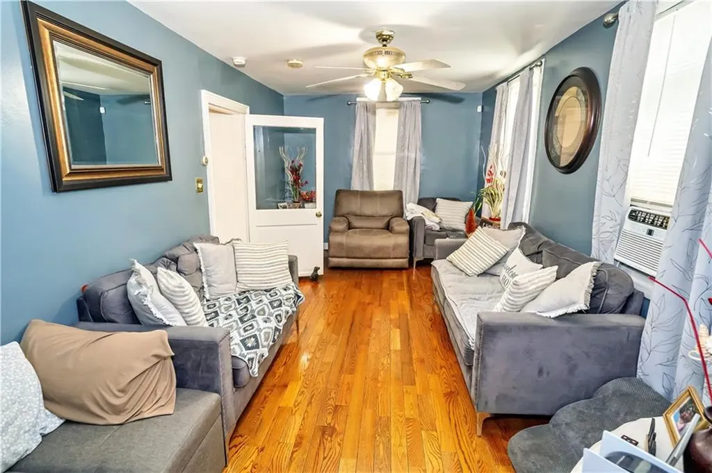154 Camden Avenue Providence RI 02908