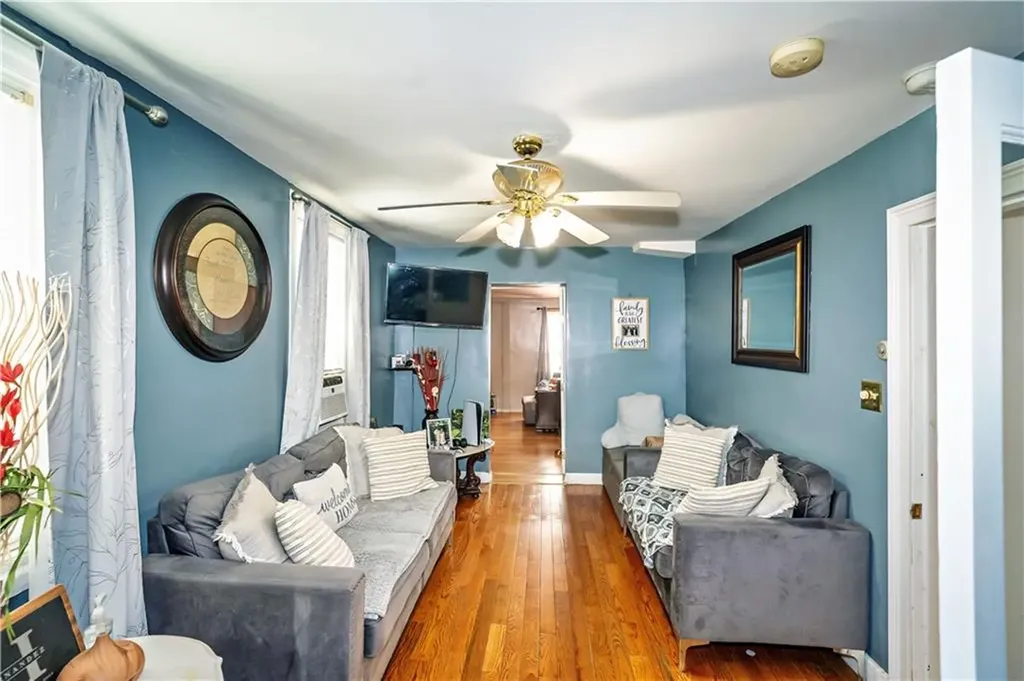 154 Camden Avenue Providence RI 02908