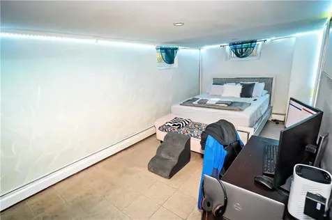 154 Camden Avenue Providence RI 02908