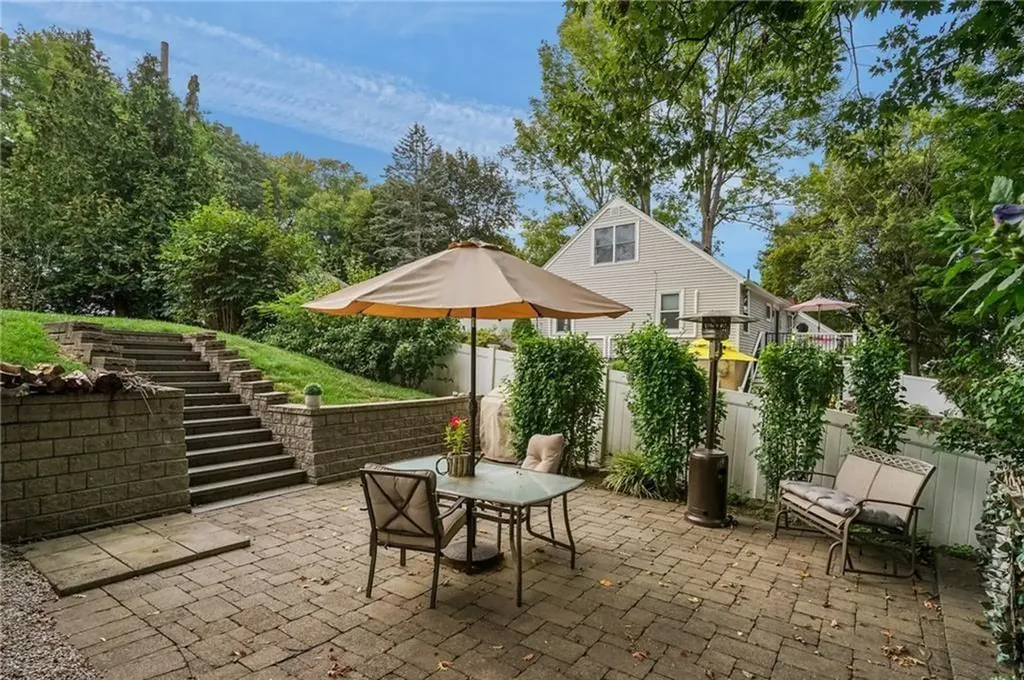 3 Harris Avenue Johnston RI 02919