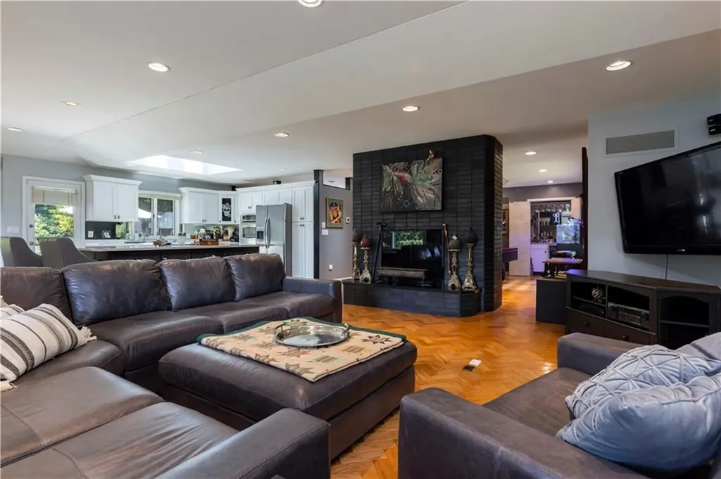 140 White Birch Circle Scituate RI 02831