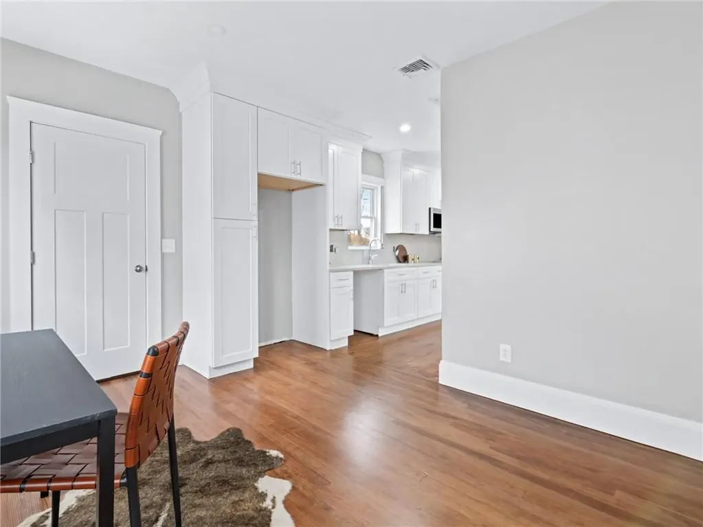 493 Academy Avenue Providence RI 02908