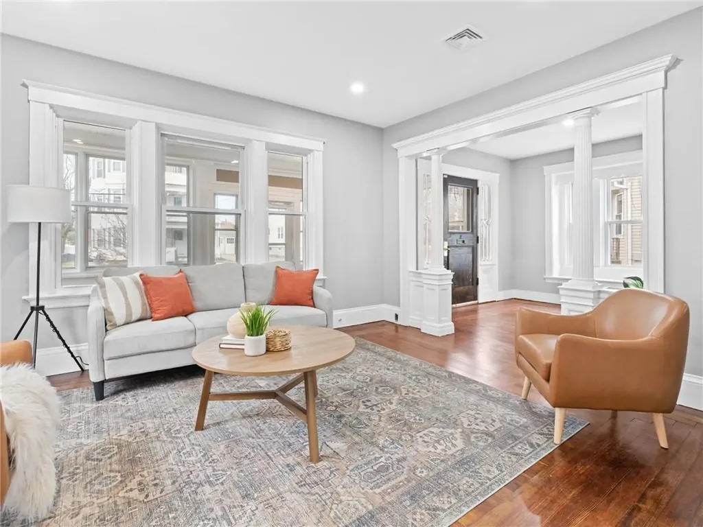 493 Academy Avenue Providence RI 02908