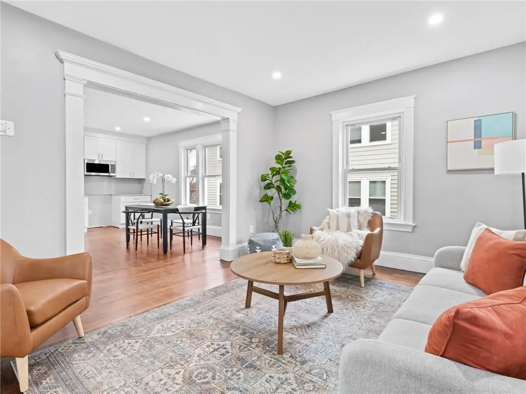 493 Academy Avenue Providence RI 02908