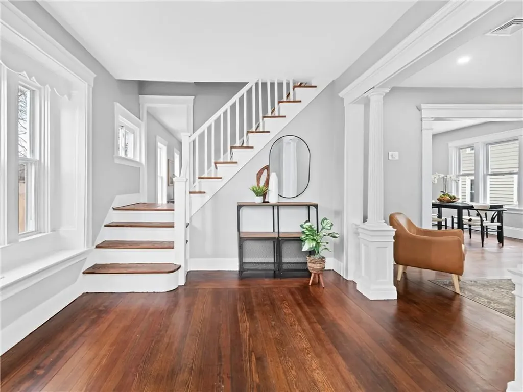 493 Academy Avenue Providence RI 02908