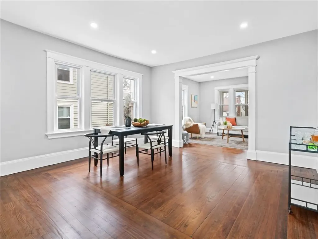 493 Academy Avenue Providence RI 02908