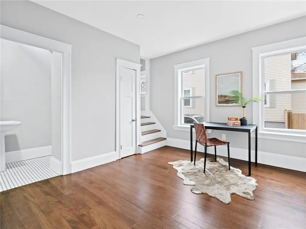 493 Academy Avenue Providence RI 02908