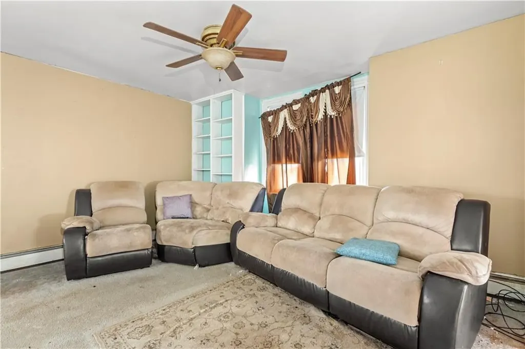 73 Wainwright Street Providence RI 02908