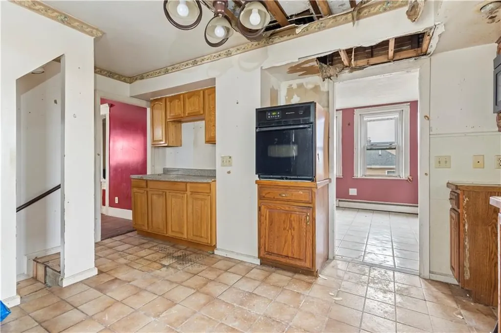 73 Wainwright Street Providence RI 02908