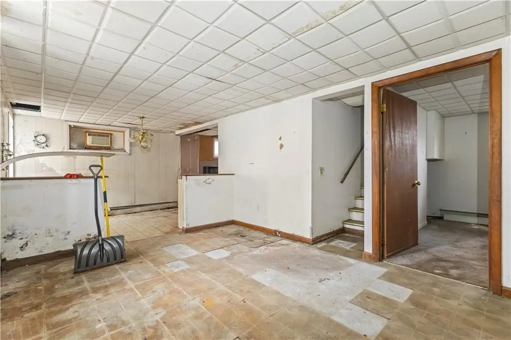 73 Wainwright Street Providence RI 02908