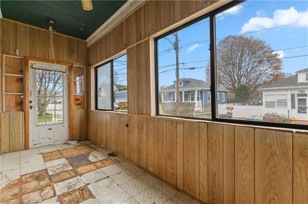 73 Wainwright Street Providence RI 02908