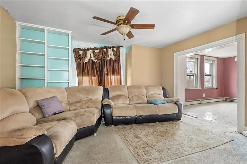 73 Wainwright Street Providence RI 02908