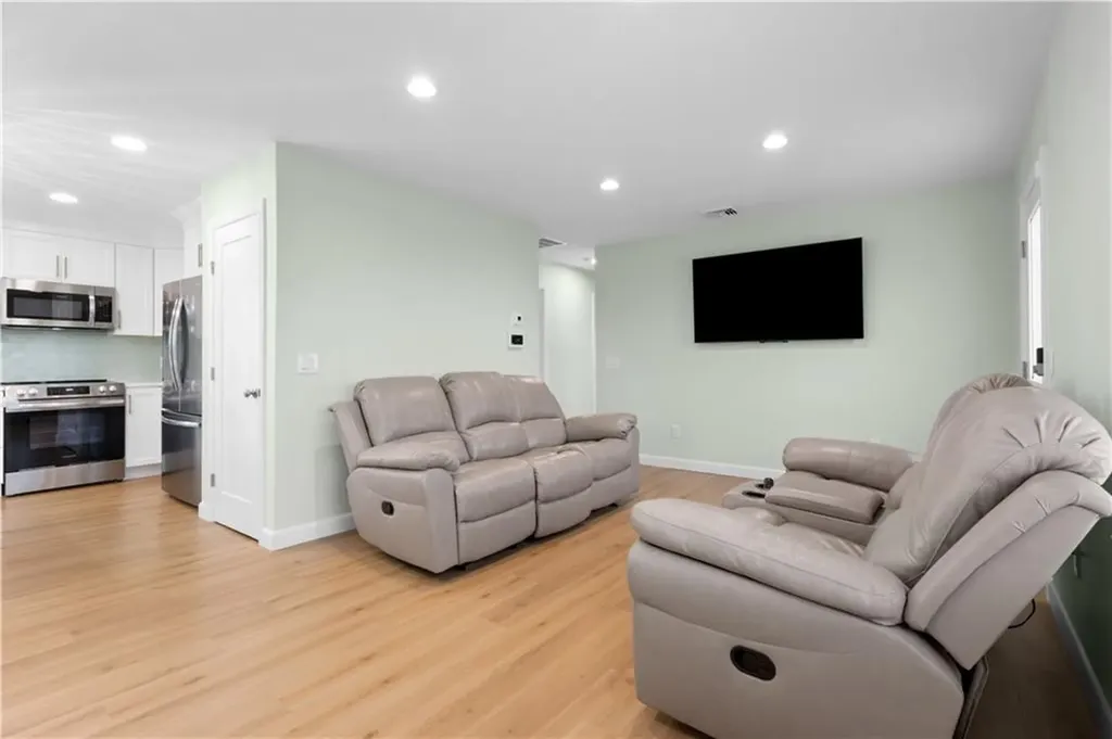 446 Atlantic Avenue Westerly RI 02891